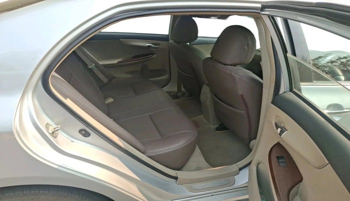 2012 Toyota Corolla Altis G PETROL, Petrol, Manual, 1,45,422 km, interior