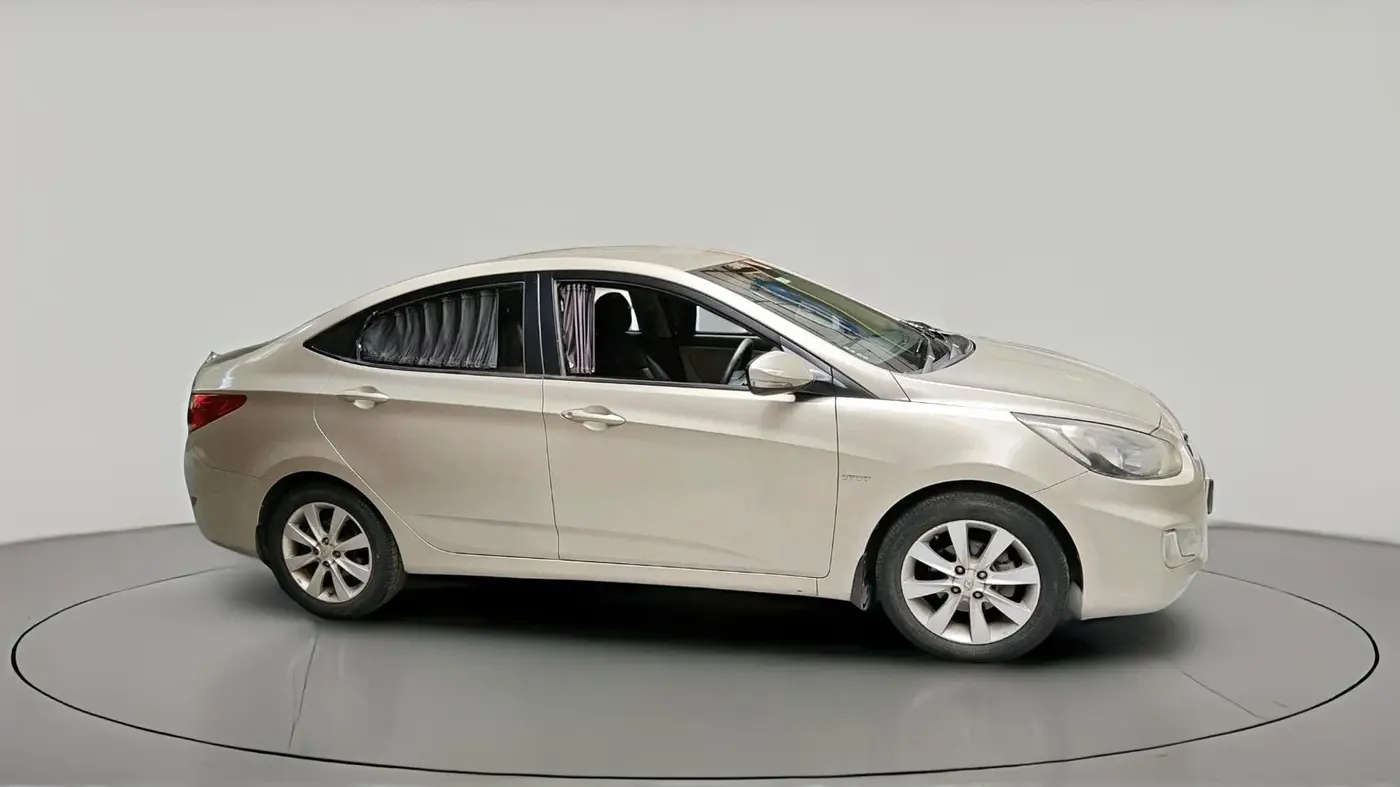 2012 Hyundai Verna FLUIDIC 1.6 VTVT SX, Petrol, Manual, 60,194 km, exterior