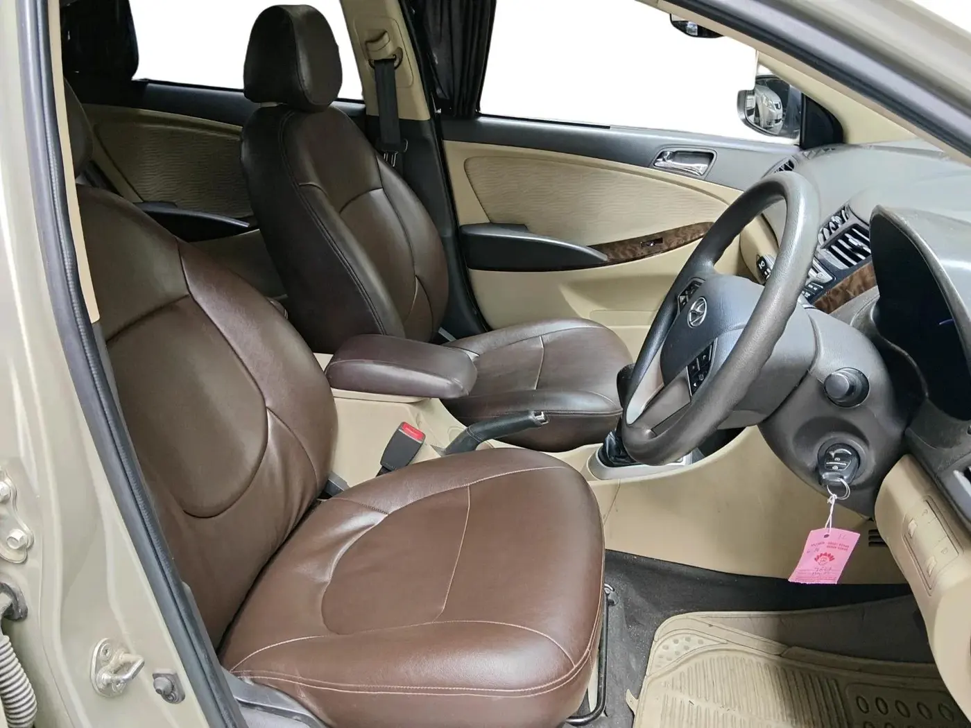2012 Hyundai Verna FLUIDIC 1.6 VTVT SX, Petrol, Manual, 60,194 km, interior