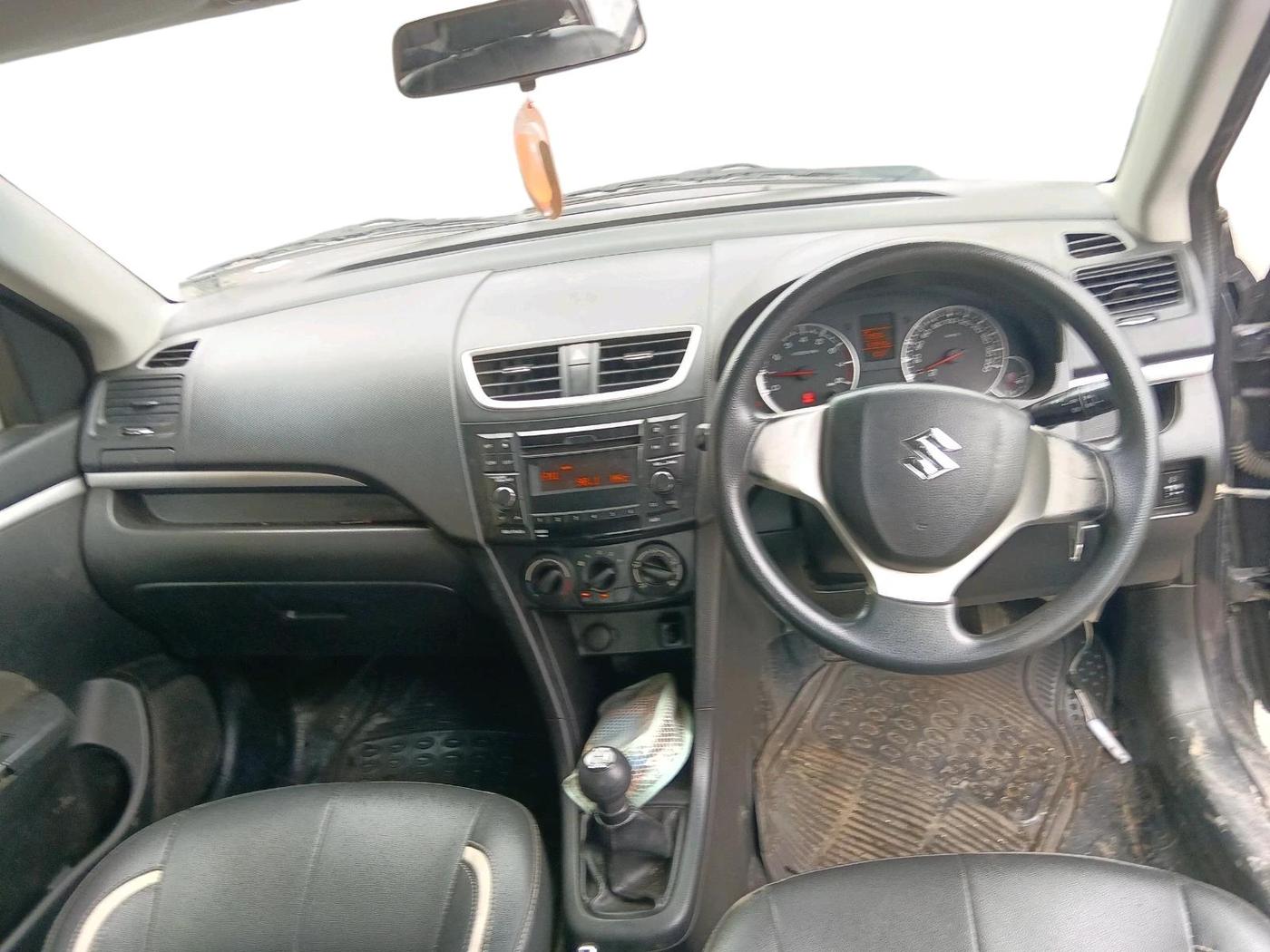 2015 Maruti Swift VXI, Petrol, Manual, 57,949 km, interior