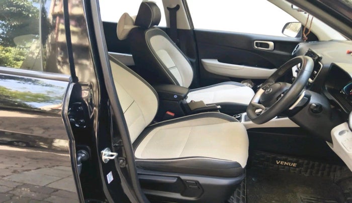 2023 Hyundai VENUE SX (O) 1.0 TURBO DCT, Petrol, Automatic, 26,234 km, interior