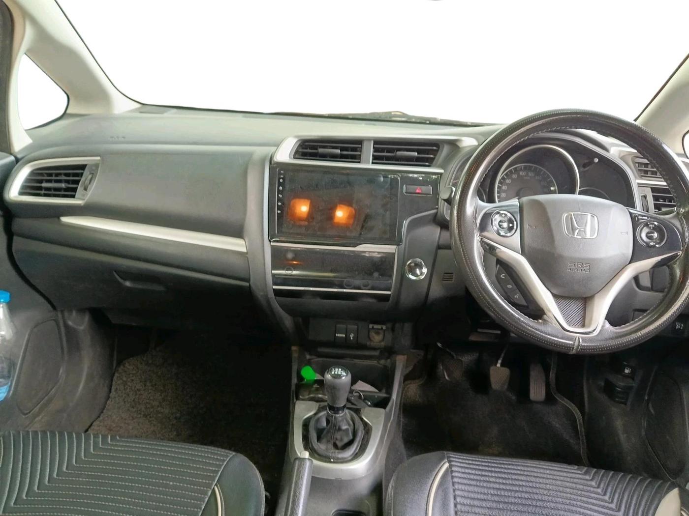 2018 Honda WR-V 1.5L I-DTEC VX MT, Diesel, Manual, 73,860 km, interior