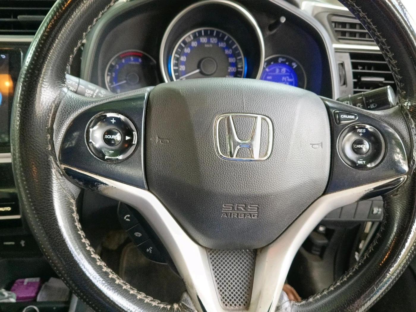 2018 Honda WR-V 1.5L I-DTEC VX MT, Diesel, Manual, 73,860 km, interior