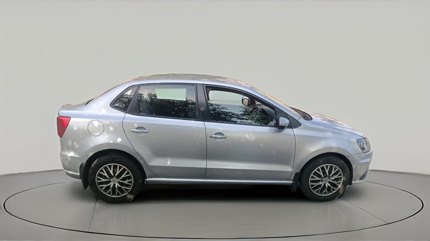 2018 Volkswagen Ameo TRENDLINE 1.0L, Petrol, Manual, 70,381 km, exterior