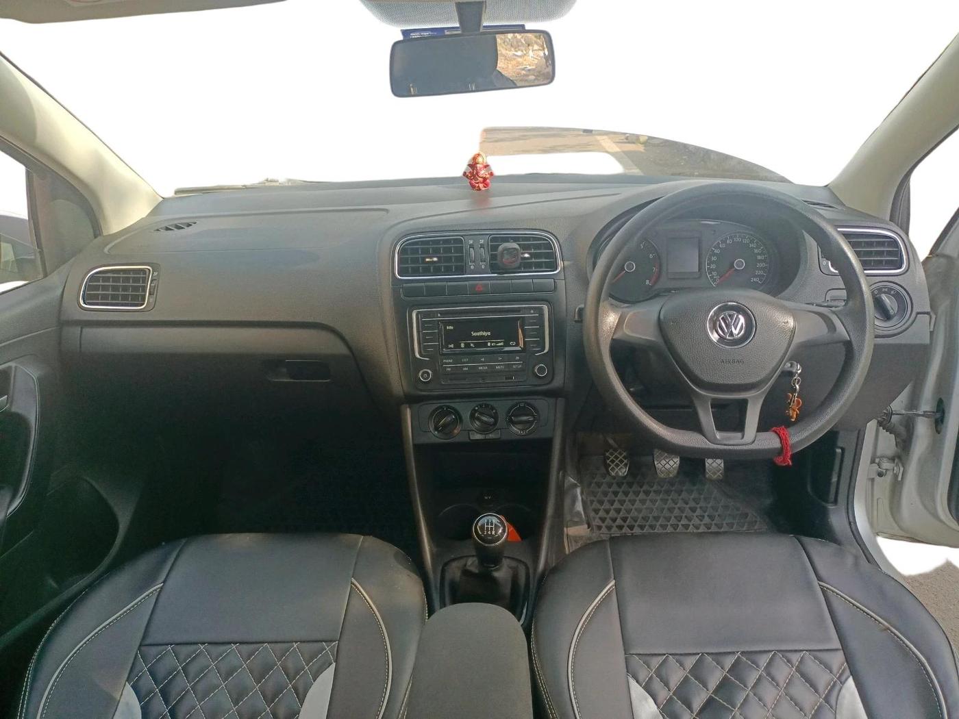 2018 Volkswagen Ameo TRENDLINE 1.0L, Petrol, Manual, 70,381 km, interior