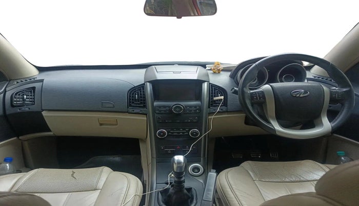 2015 Mahindra XUV500 W10, Diesel, Manual, 33,744 km, interior
