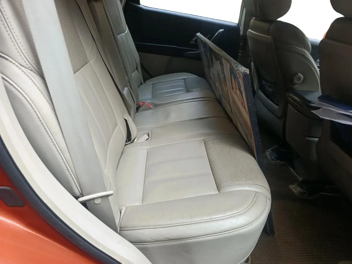 2015 Mahindra XUV500 W10, Diesel, Manual, 33,744 km, interior