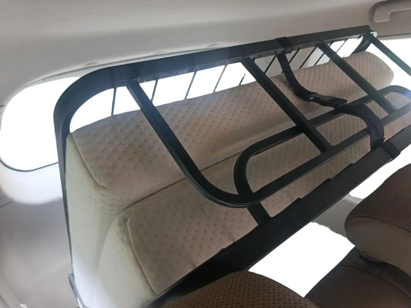 2015 Mahindra XUV500 W10, Diesel, Manual, 33,744 km, interior