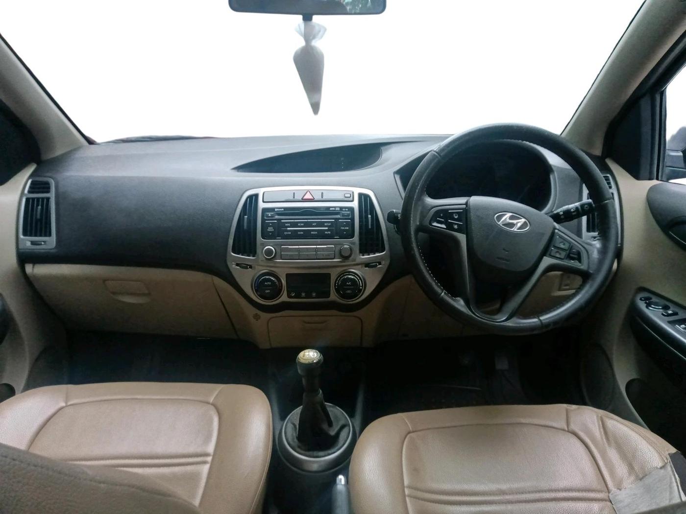 2012 Hyundai i20 ASTA 1.2, Petrol, Manual, 58,581 km, interior