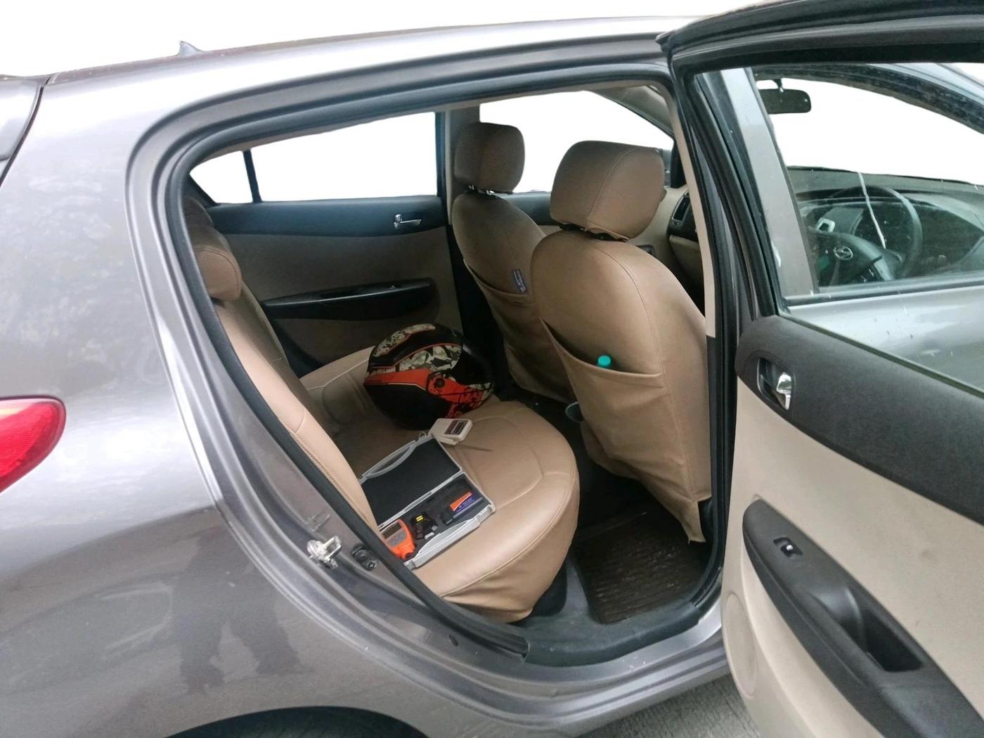 2012 Hyundai i20 ASTA 1.2, Petrol, Manual, 58,581 km, interior