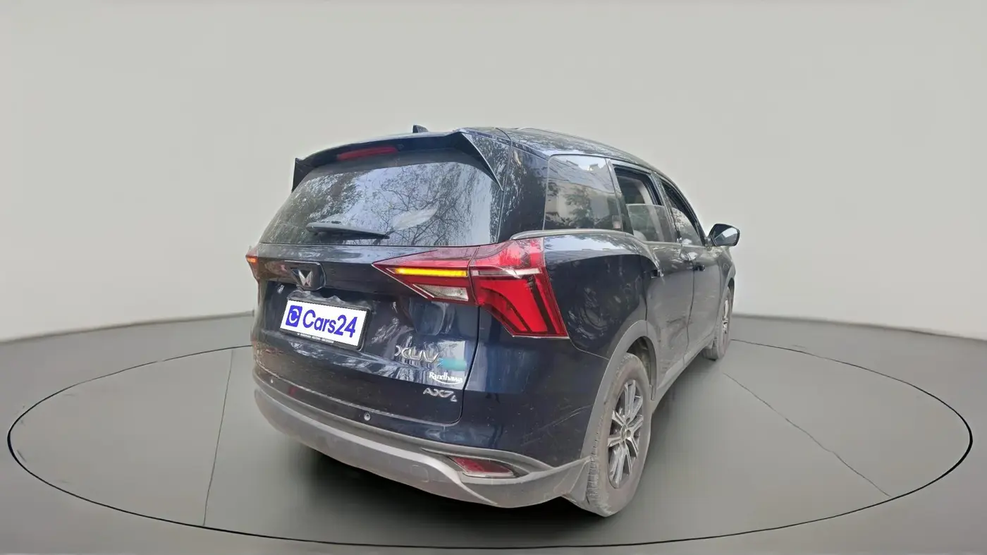2021 Mahindra XUV700 AX 7 LUXURY P AT 7 STR, Petrol, Automatic, 45,870 km, exterior