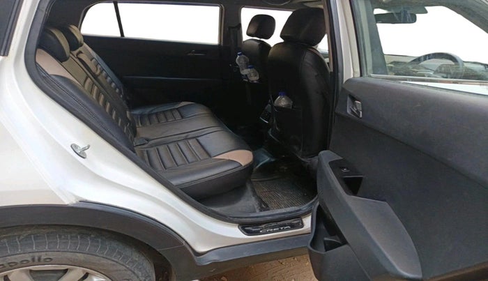 2015 Hyundai Creta SX PLUS AT 1.6 DIESEL, Diesel, Automatic, 85,080 km, interior