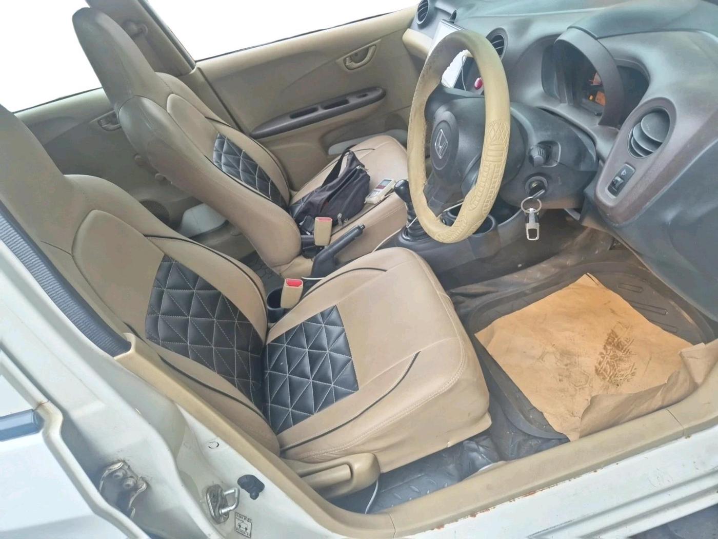 2013 Honda Brio E MT, Petrol, Manual, 51,230 km, interior