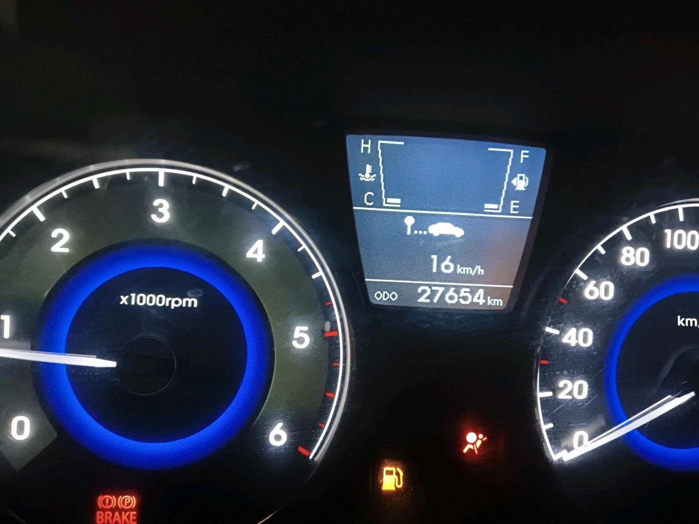 2012 Hyundai Verna FLUIDIC 1.6 CRDI EX, Diesel, Manual, 27,654 km, interior