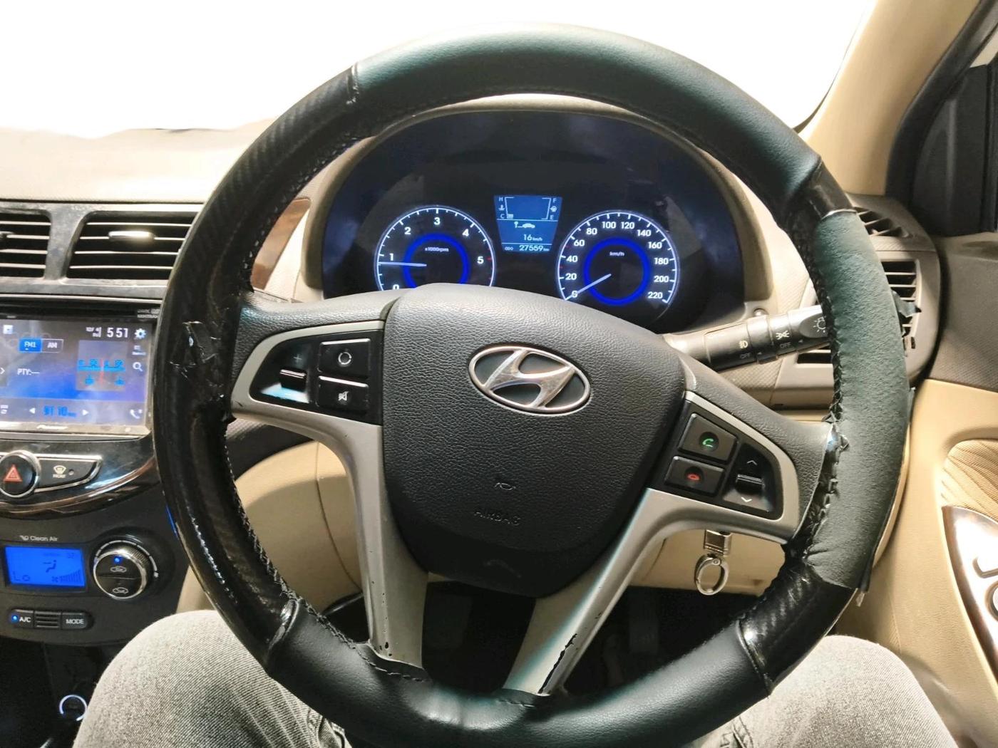 2012 Hyundai Verna FLUIDIC 1.6 CRDI EX, Diesel, Manual, 27,654 km, interior