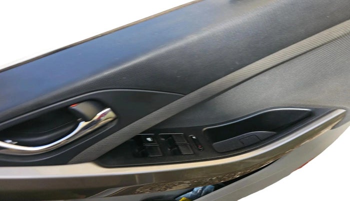 2019 Tata NEXON XZA PLUS PETROL, Petrol, Automatic, 39,650 km, interior