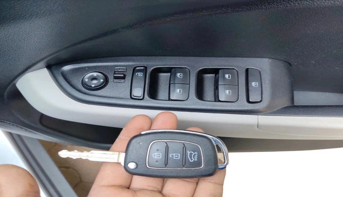 2022 Hyundai VENUE S PLUS 1.5 CRDI, Diesel, Manual, 34,765 km, interior