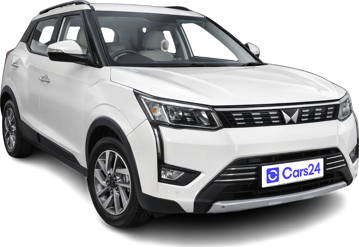 2023 Mahindra XUV300 - SUV - Diesel - Automatic - ₹10.38 lakh