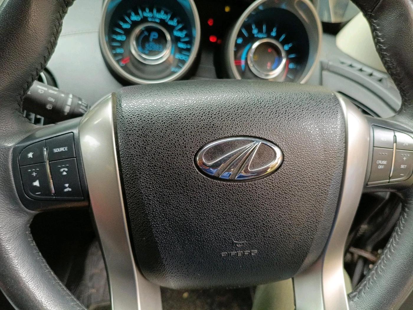 2021 Mahindra XUV500 W11 AT, Diesel, Automatic, 50,983 km, interior