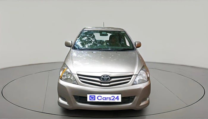 2011 Toyota Innova 2.5 G4 8 STR, Diesel, Manual, 2,20,784 km, exterior