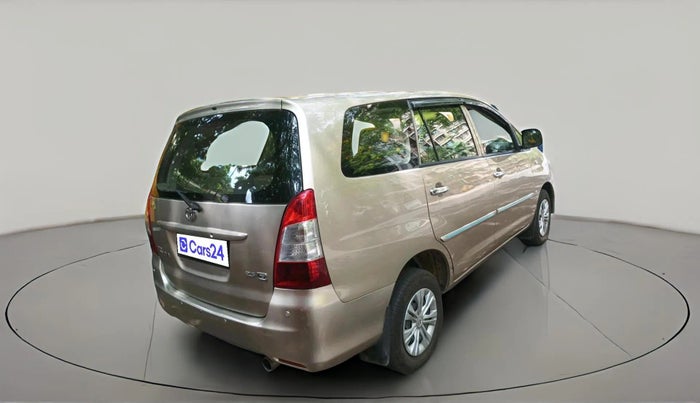 2011 Toyota Innova 2.5 G4 8 STR, Diesel, Manual, 2,20,784 km, exterior