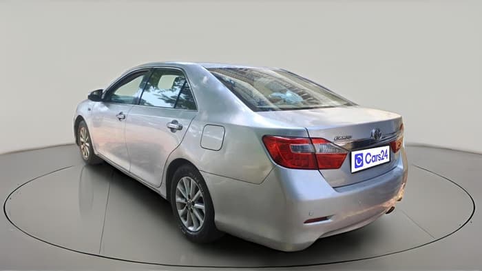 2012 Toyota Camry 2.5L AT, CNG, Automatic, 1,27,455 km, exterior