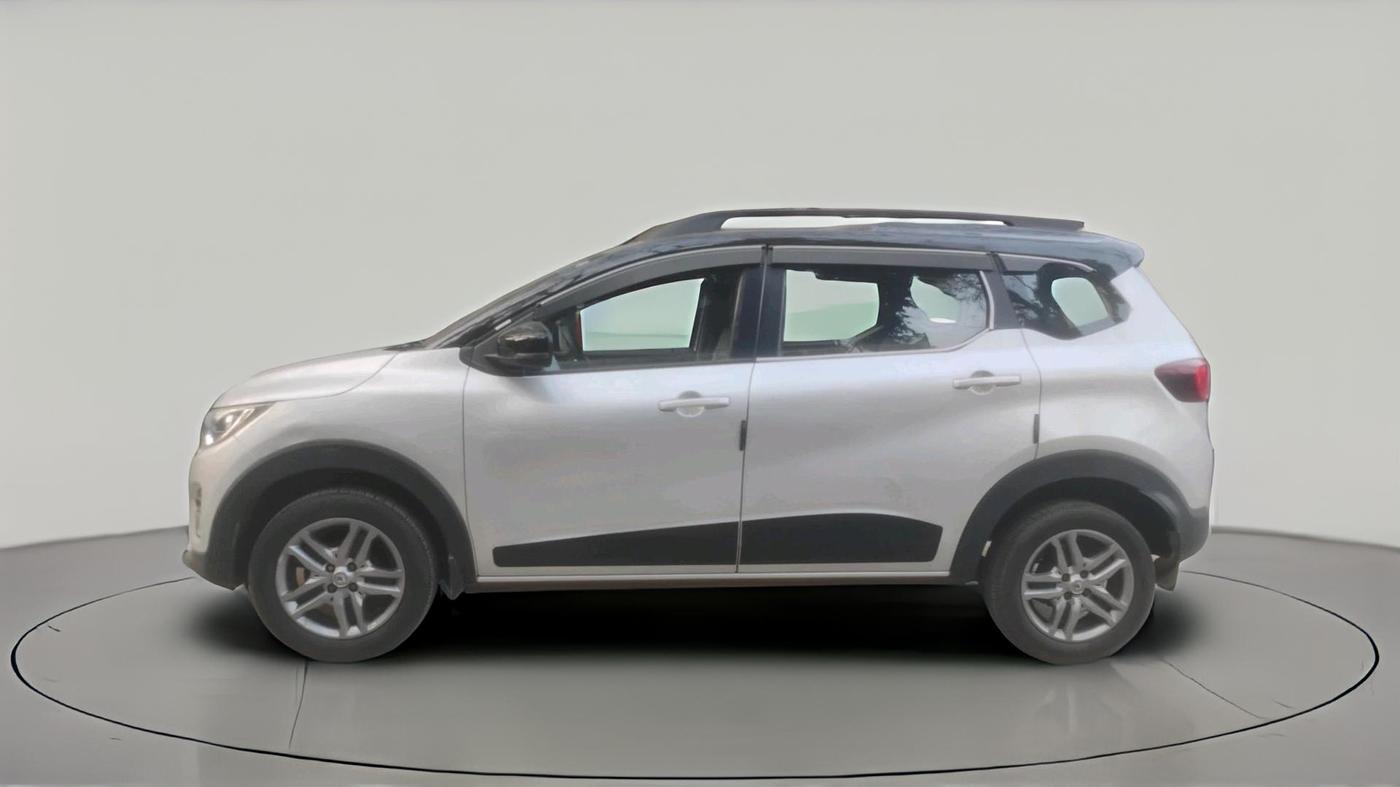 2022 Renault TRIBER RXZ AMT, Petrol, Automatic, 38,999 km, exterior