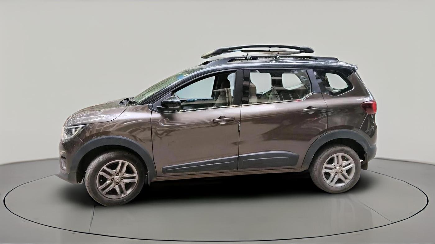 2022 Renault TRIBER RXZ, Petrol, Manual, 24,170 km, exterior