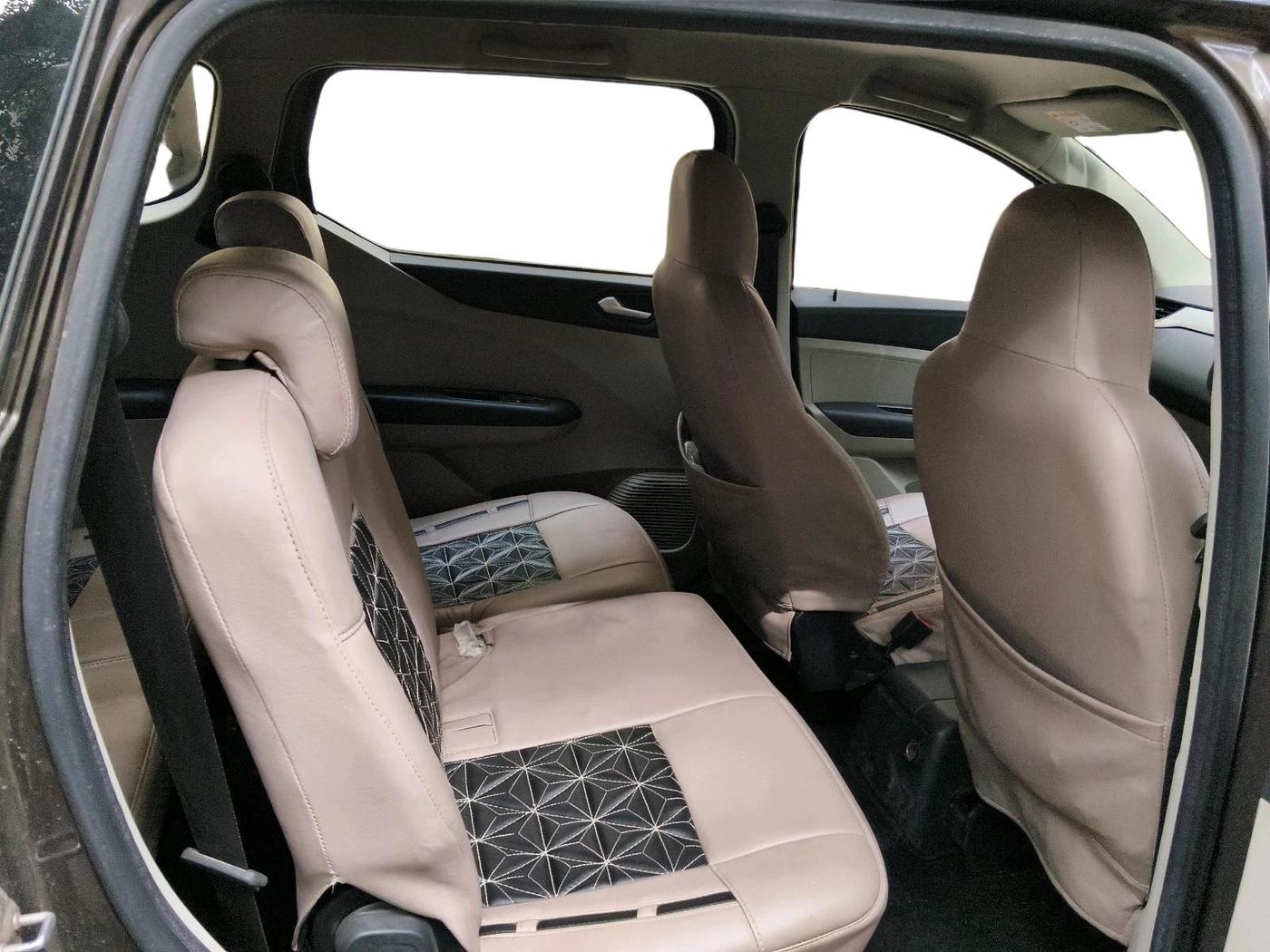 2022 Renault TRIBER RXZ, Petrol, Manual, 24,170 km, interior