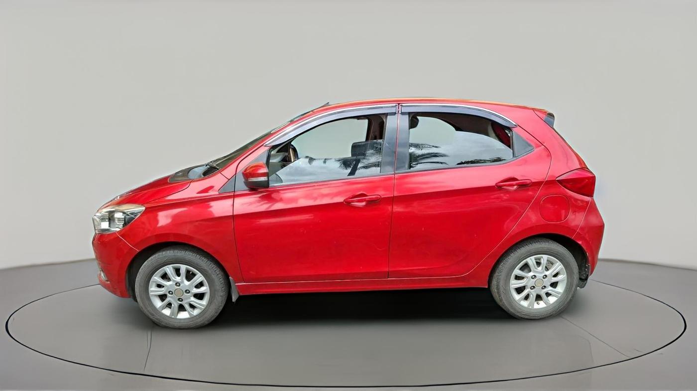 2017 Tata Tiago XZA PETROL, Petrol, Automatic, 46,745 km, exterior