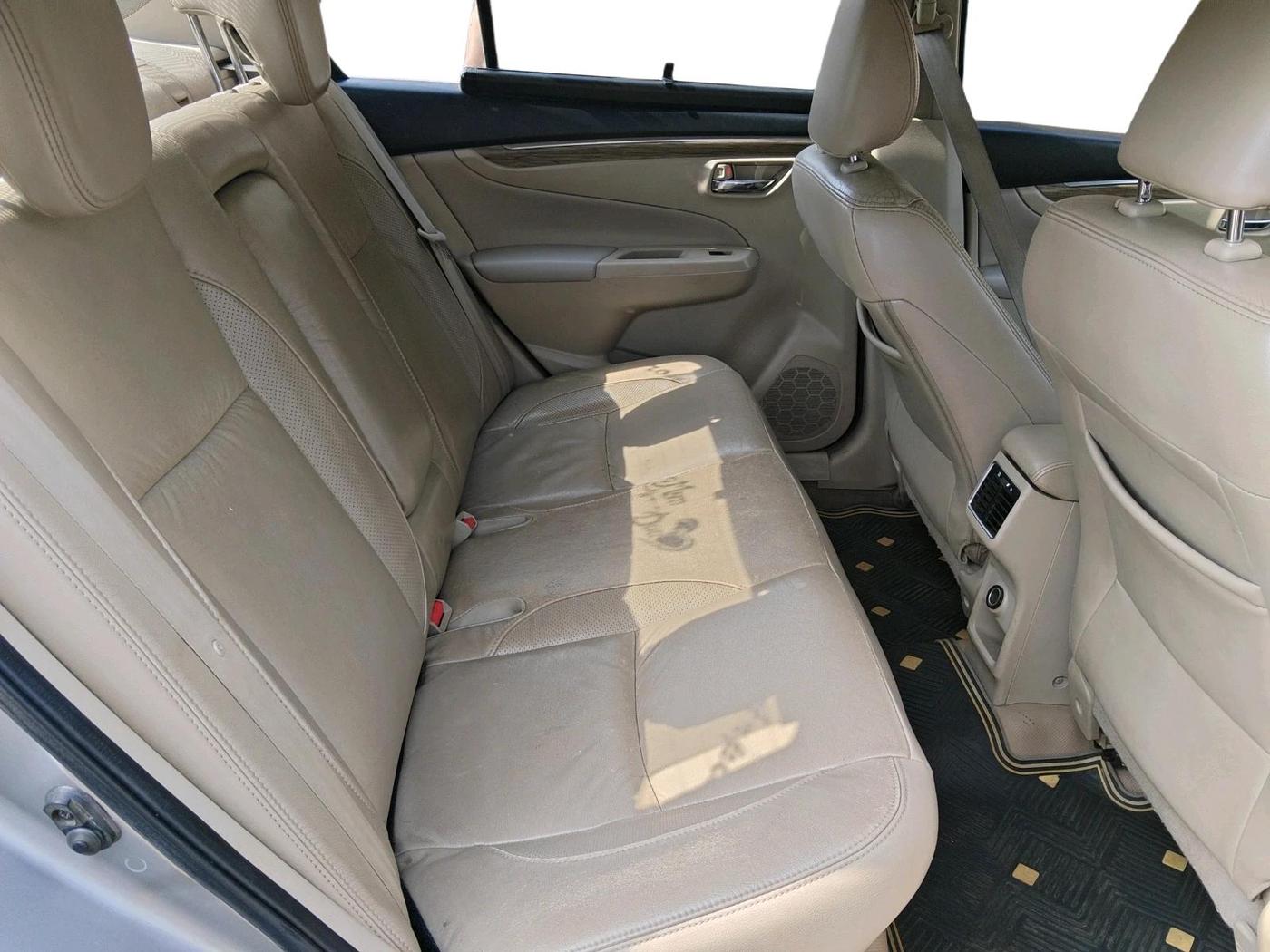 2018 Maruti Ciaz ALPHA 1.5 SHVS PETROL, CNG, Manual, 81,982 km, interior