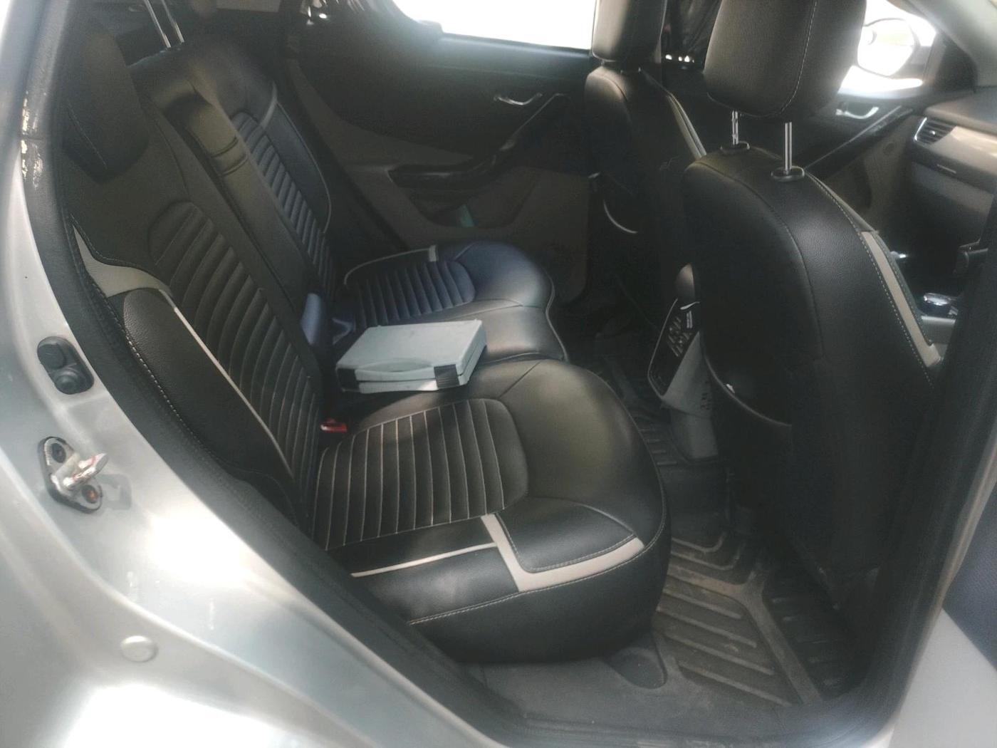 2019 Tata NEXON XZ PLUS PETROL, Petrol, Manual, 1,23,452 km, interior