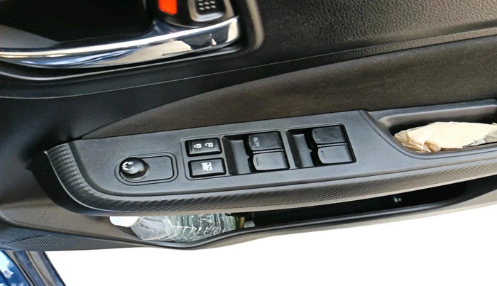 2023 Maruti Swift VXI AMT, Petrol, Automatic, 12,187 km, interior