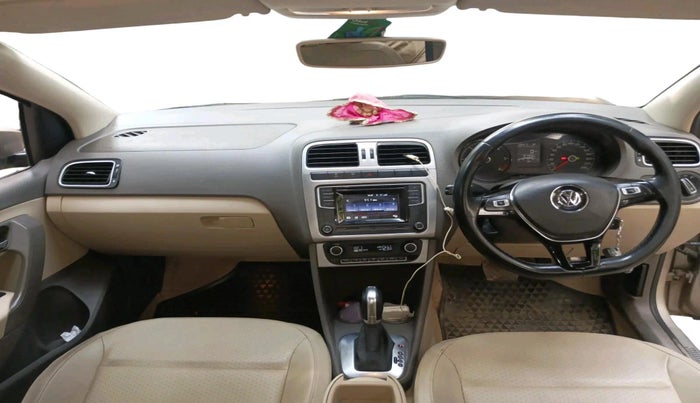 2016 Volkswagen Vento HIGHLINE 1.5 AT, Diesel, Automatic, 91,408 km, interior