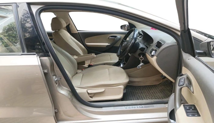 2016 Volkswagen Vento HIGHLINE 1.5 AT, Diesel, Automatic, 91,408 km, interior