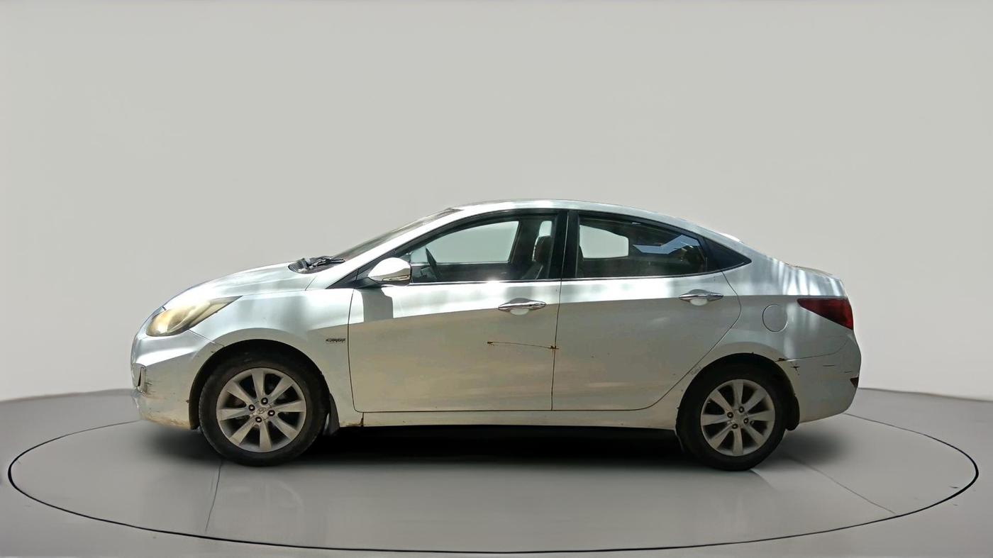 2011 Hyundai Verna FLUIDIC 1.6 CRDI SX OPT, Diesel, Manual, 1,06,119 km, exterior