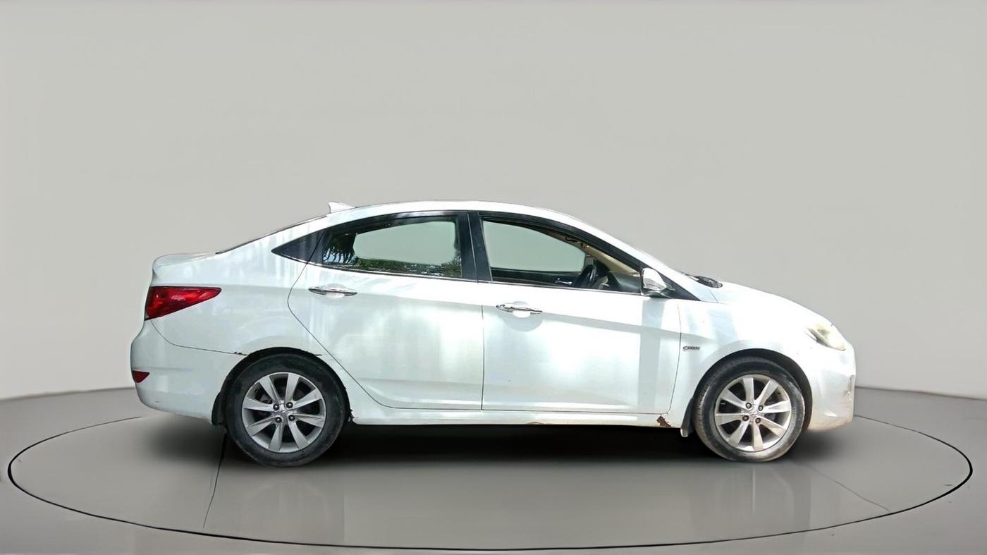 2011 Hyundai Verna FLUIDIC 1.6 CRDI SX OPT, Diesel, Manual, 1,06,119 km, exterior
