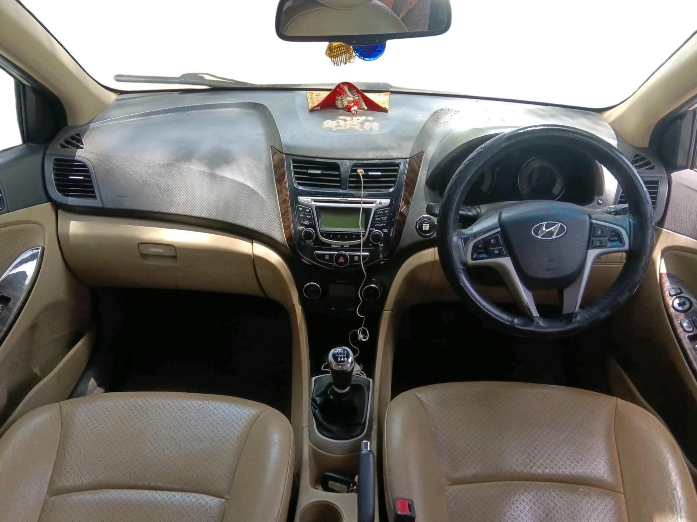 2011 Hyundai Verna FLUIDIC 1.6 CRDI SX OPT, Diesel, Manual, 1,06,119 km, interior