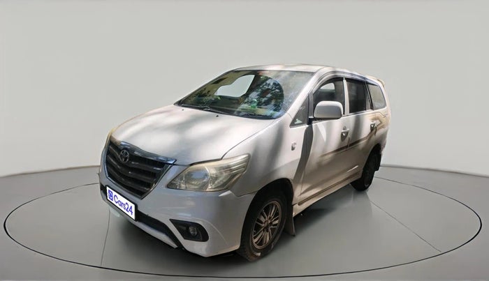 2010 Toyota Innova 2.5 G4 8 STR, Diesel, Manual, 1,43,661 km, exterior