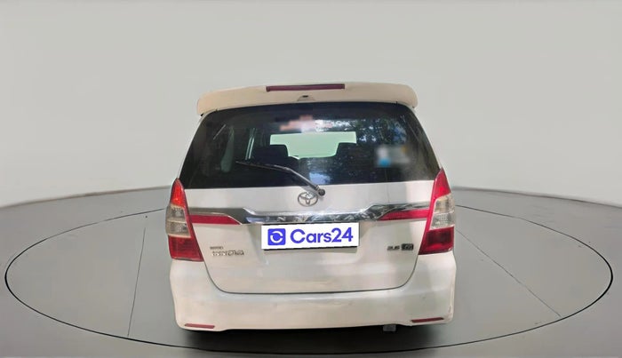 2010 Toyota Innova 2.5 G4 8 STR, Diesel, Manual, 1,43,661 km, exterior