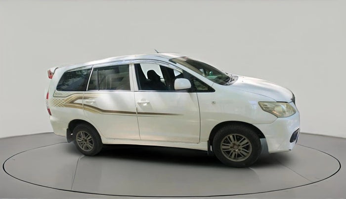 2010 Toyota Innova 2.5 G4 8 STR, Diesel, Manual, 1,43,661 km, exterior