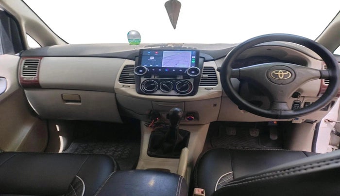 2010 Toyota Innova 2.5 G4 8 STR, Diesel, Manual, 1,43,661 km, interior