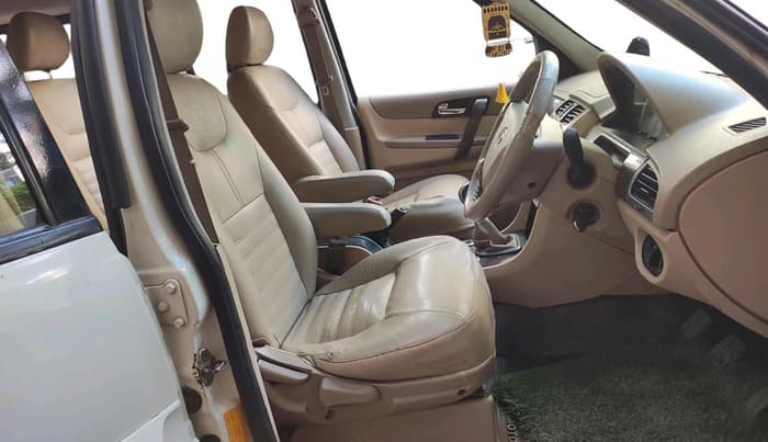2013 Tata Safari Storme 2.2 VX 4X2, Diesel, Manual, 1,22,524 km, interior