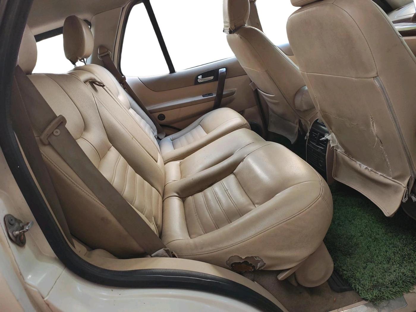 2013 Tata Safari Storme 2.2 VX 4X2, Diesel, Manual, 1,22,524 km, interior
