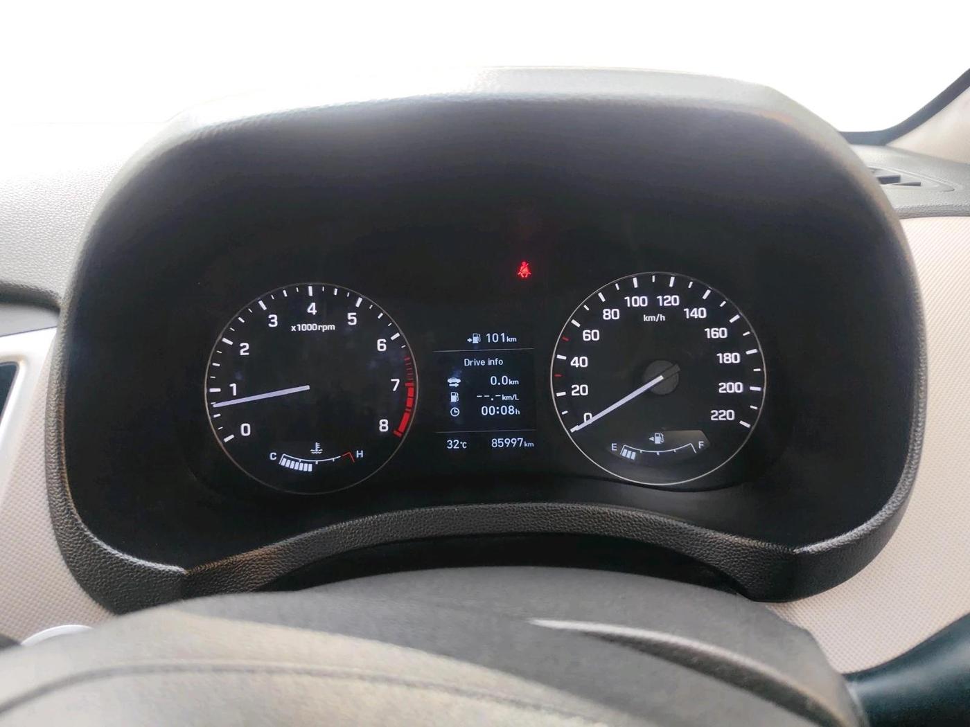 2018 Hyundai Creta SX (O) 1.6 PETROL, Petrol, Manual, 85,997 km, interior