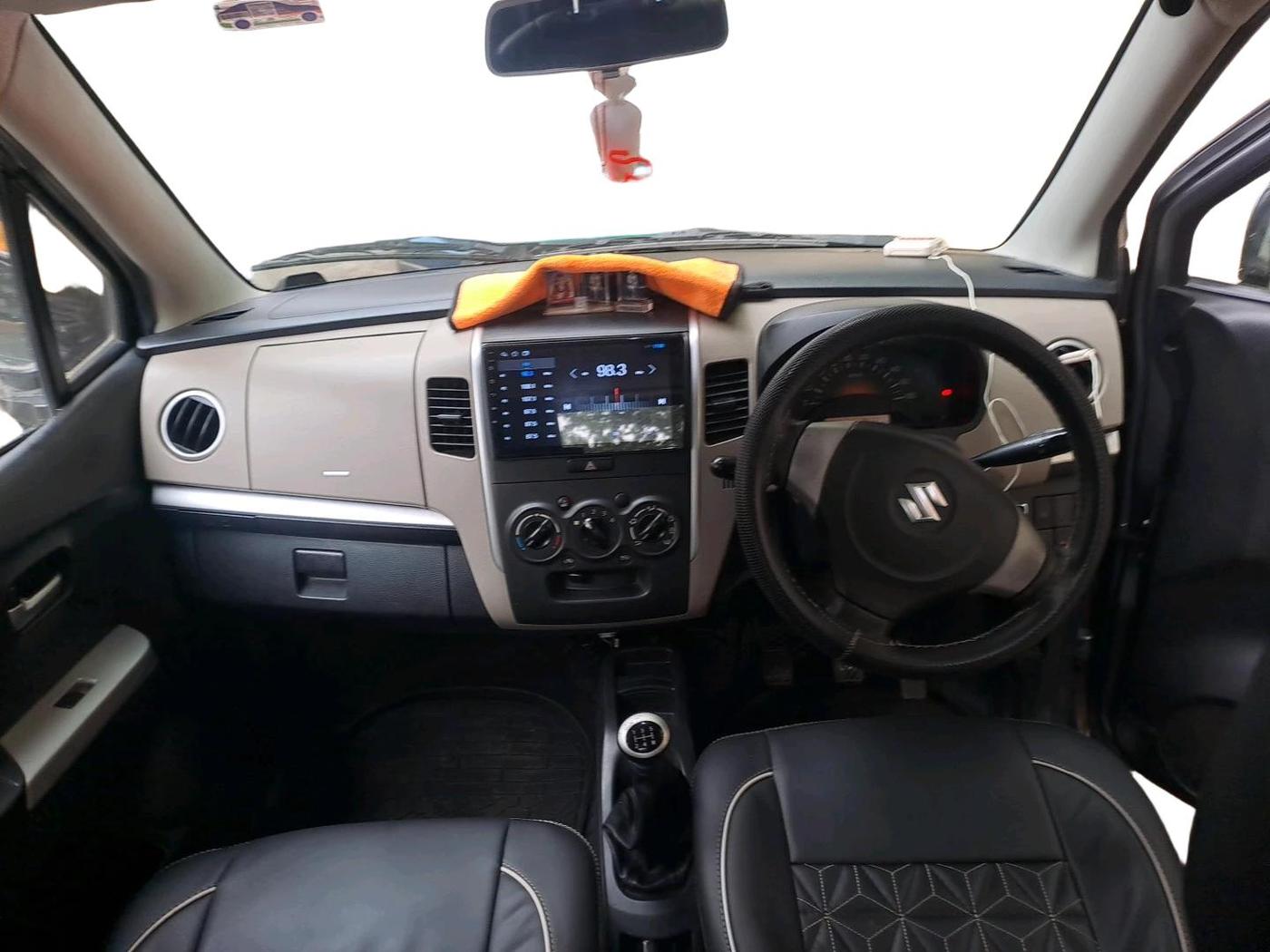 2013 Maruti Wagon R 1.0 LXI, Petrol, Manual, 84,321 km, interior