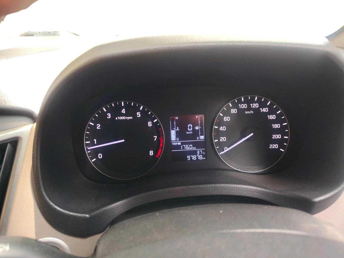 2015 Hyundai Creta  SX 1.6 Petrol , Petrol, Manual, 97,878 km, interior