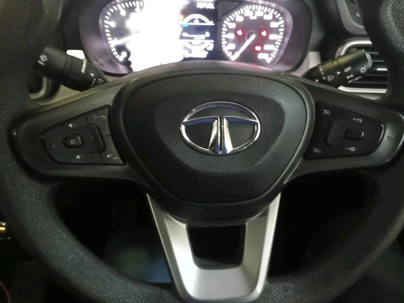 2021 Tata PUNCH ACCOMPLISHED MT, Petrol, Manual, 38,691 km, interior