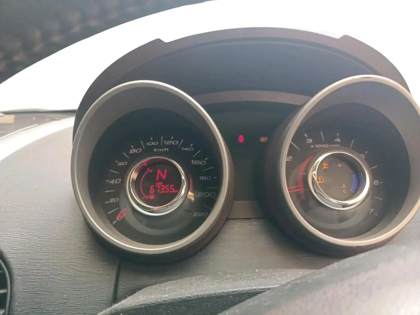2012 Mahindra XUV500 W8 AWD, Diesel, Manual, 67,355 km, interior