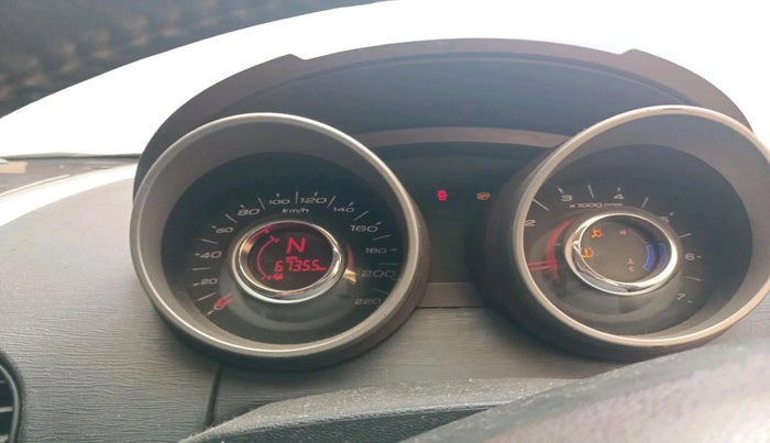 2012 Mahindra XUV500 W8 AWD, Diesel, Manual, 67,355 km, interior